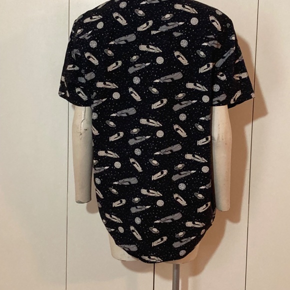 Urban Pipeline Causal Button Front Shirt Size MEDIUM 100% Cotton Car/Outerspace - Picture 3 of 6